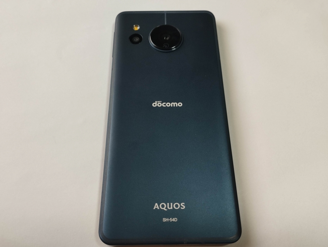 AQUOS sense8 外観6 裏面